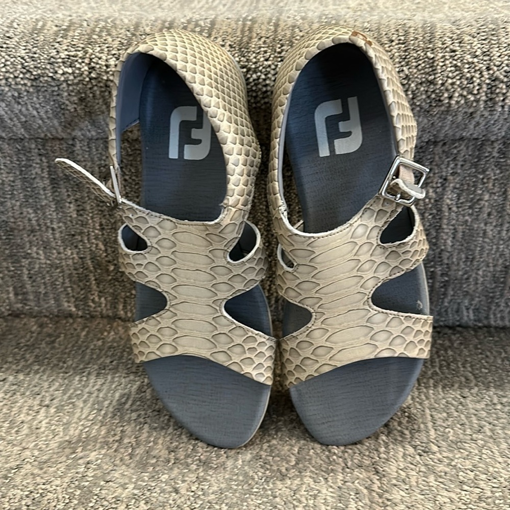 FJ FootJoy Naples Spikeless Women's Golf Sandals Size 5 M 92369 BeigeFJ